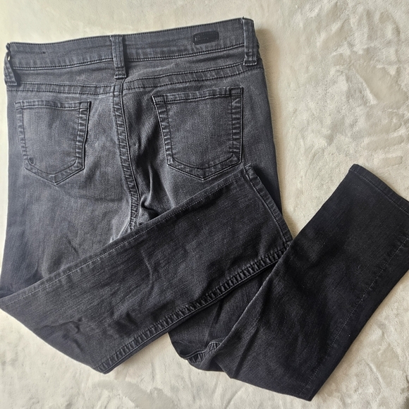 Kut from the Kloth Jeans Black Denim Women’s 10 Short Straight Leg Petite - Picture 12 of 13